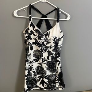Women’s Lululemon Flower Print Tank Top Size 4